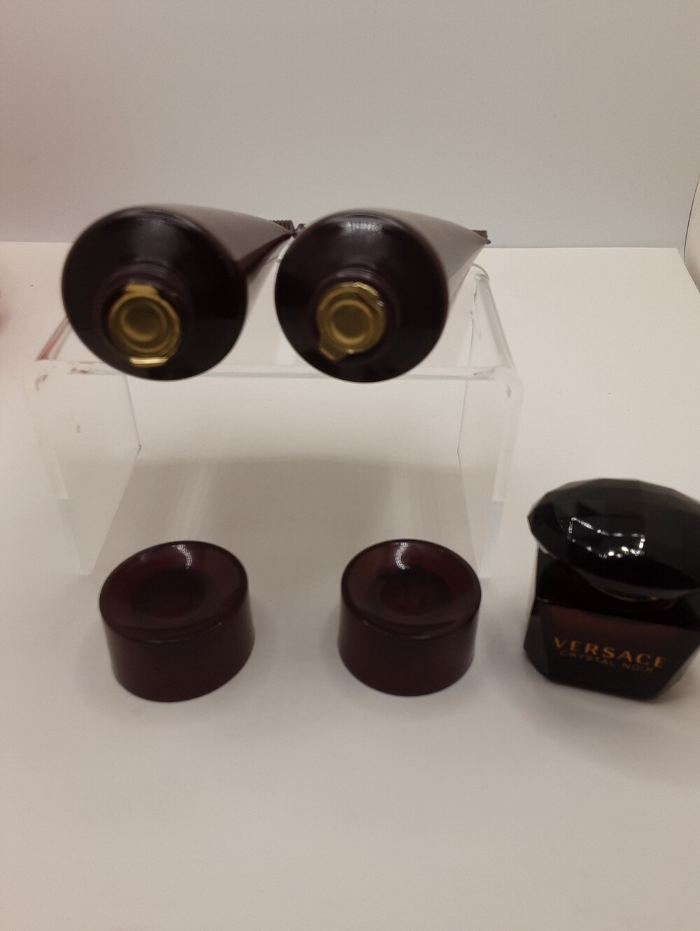 Versace Crystal Noir EDT 0.17 OZ Perfume Mini, Shower/Bath Gel & Body Lotion - Picture 7 of 9